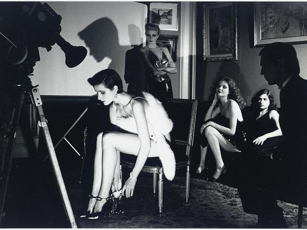 NX-A-ART-8273-14570-Helmut_Newton_Model_in_chains