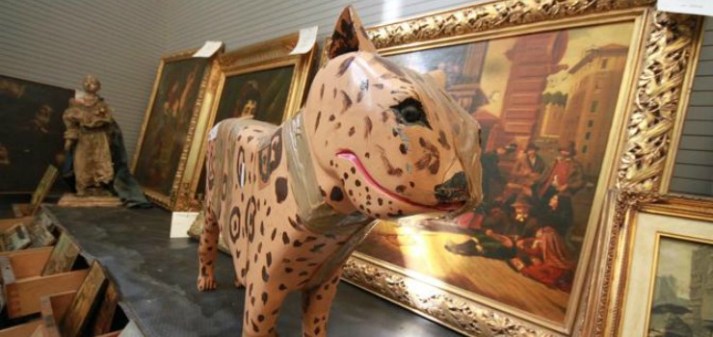 Napoli-mostra-oggetti-criminali